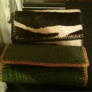 Stylish Animal Print and Green Leather Wallet Set